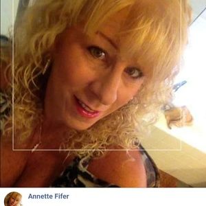 Meet your Posher, Annette